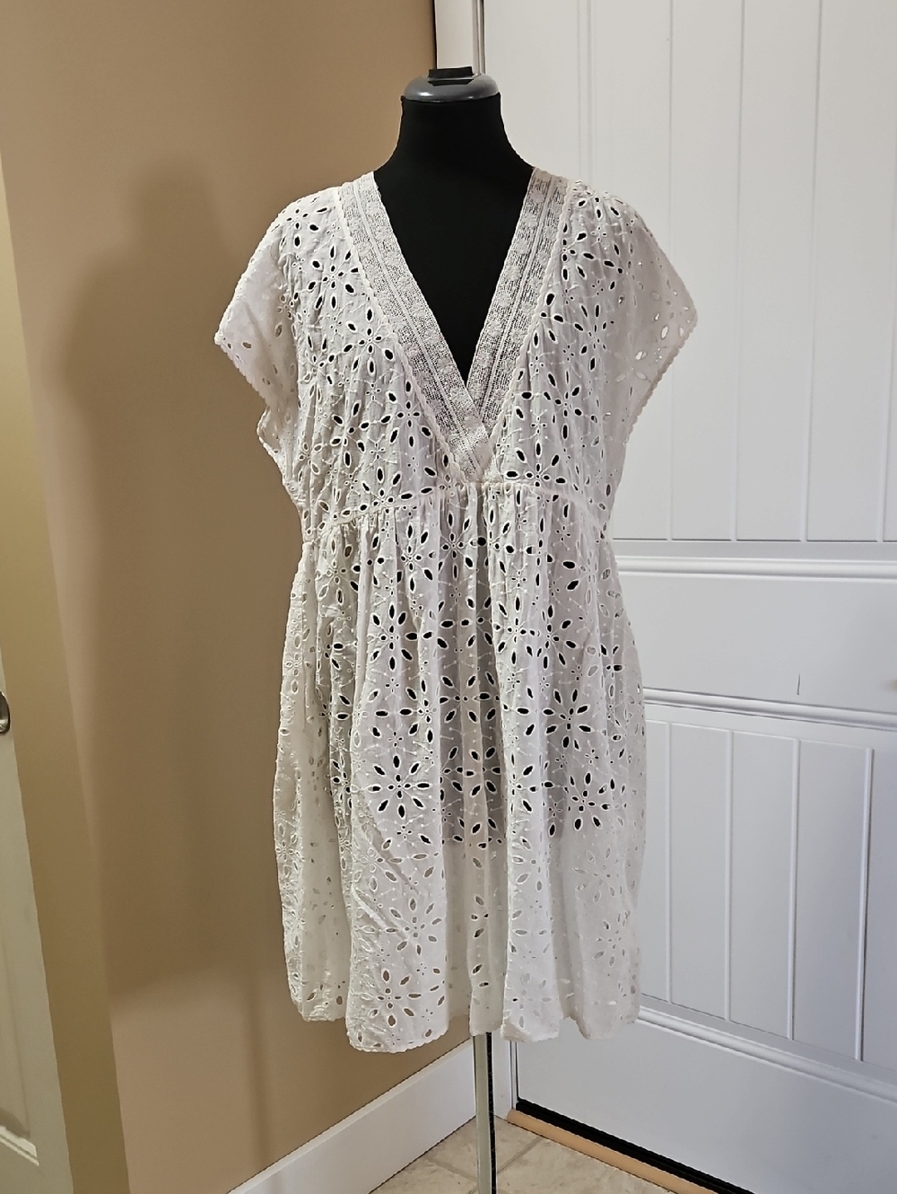 Aritzia Wilfred La Boheme Misha White Eyelet Mini Dress M